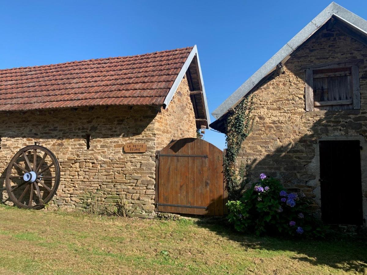 Vila La Petite Ecurie Saint-Yrieix-la-Perche Exteriér fotografie